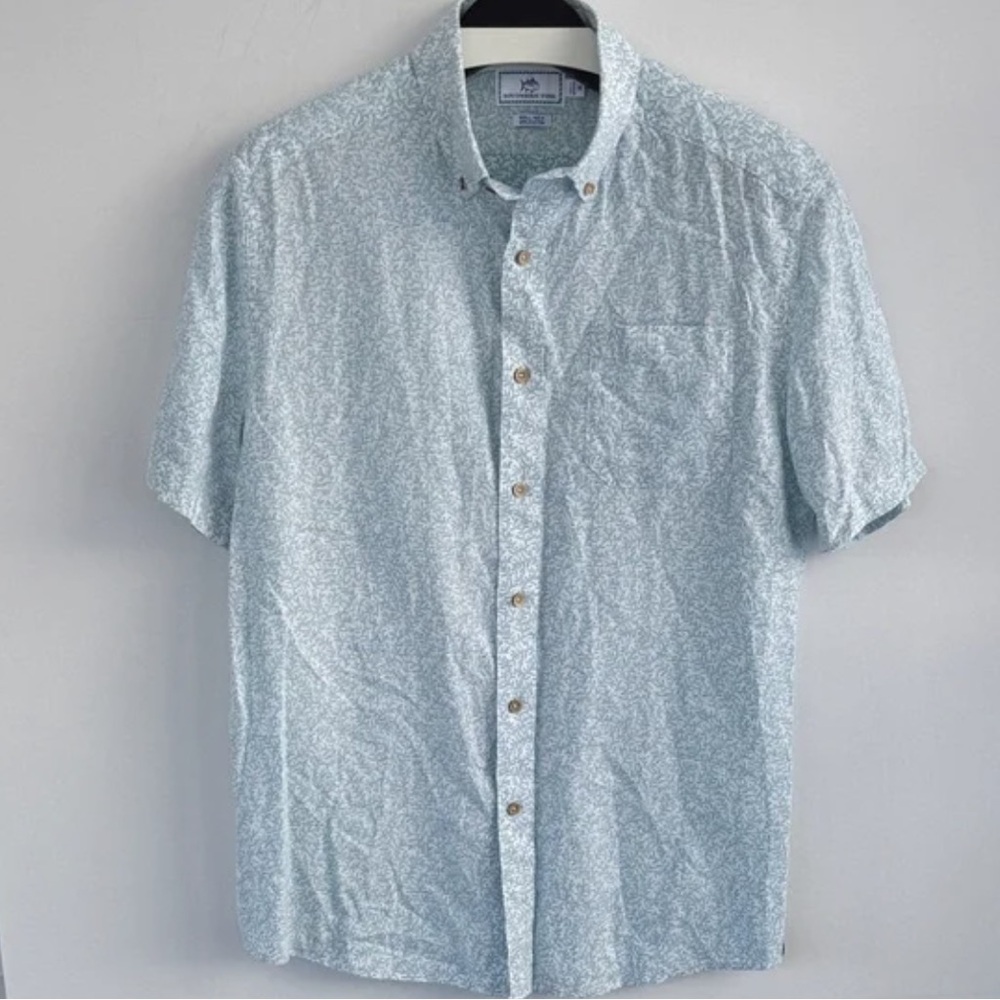 Light Blue Short-Sleeve Button-Up Shirt